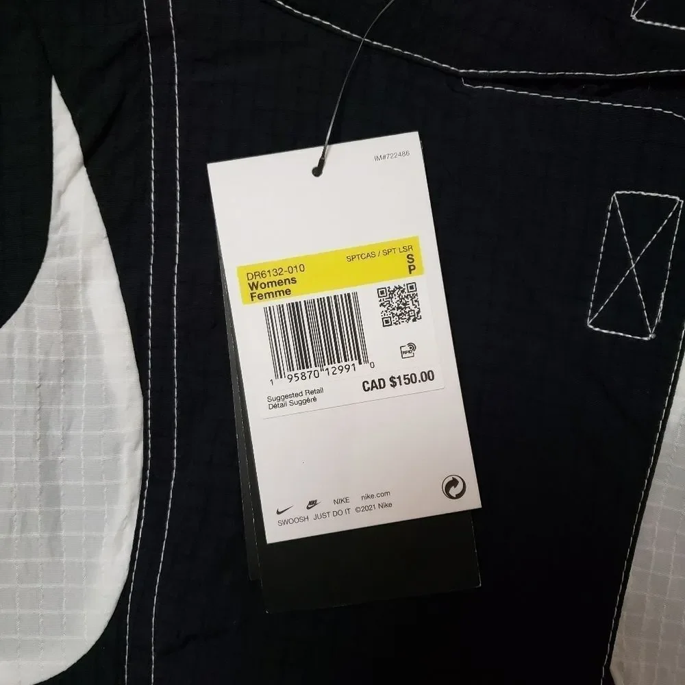 NIKE NEW Women’s Sportswear Swoosh Repel Woven Oversized Jacket NWT DR6132-010 - Picture 5 of 15
